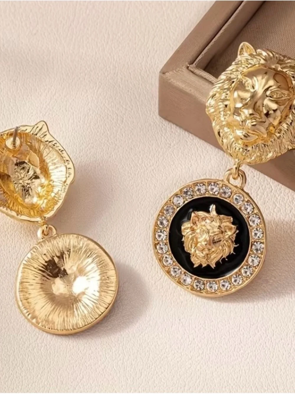 Gold Lion Head Drop Earrings w/ Black Disc Stud Statement Women’s Fashion NWT - Picture 5 of 6